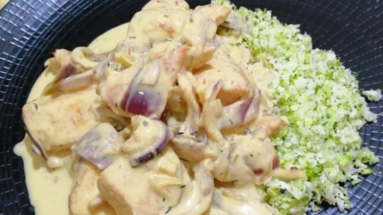 Keto Creamy Chicken